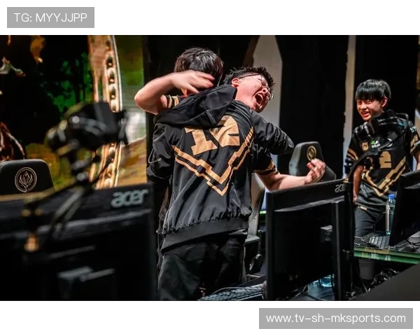 Perkz关键时刻站出来，团战一波收尾